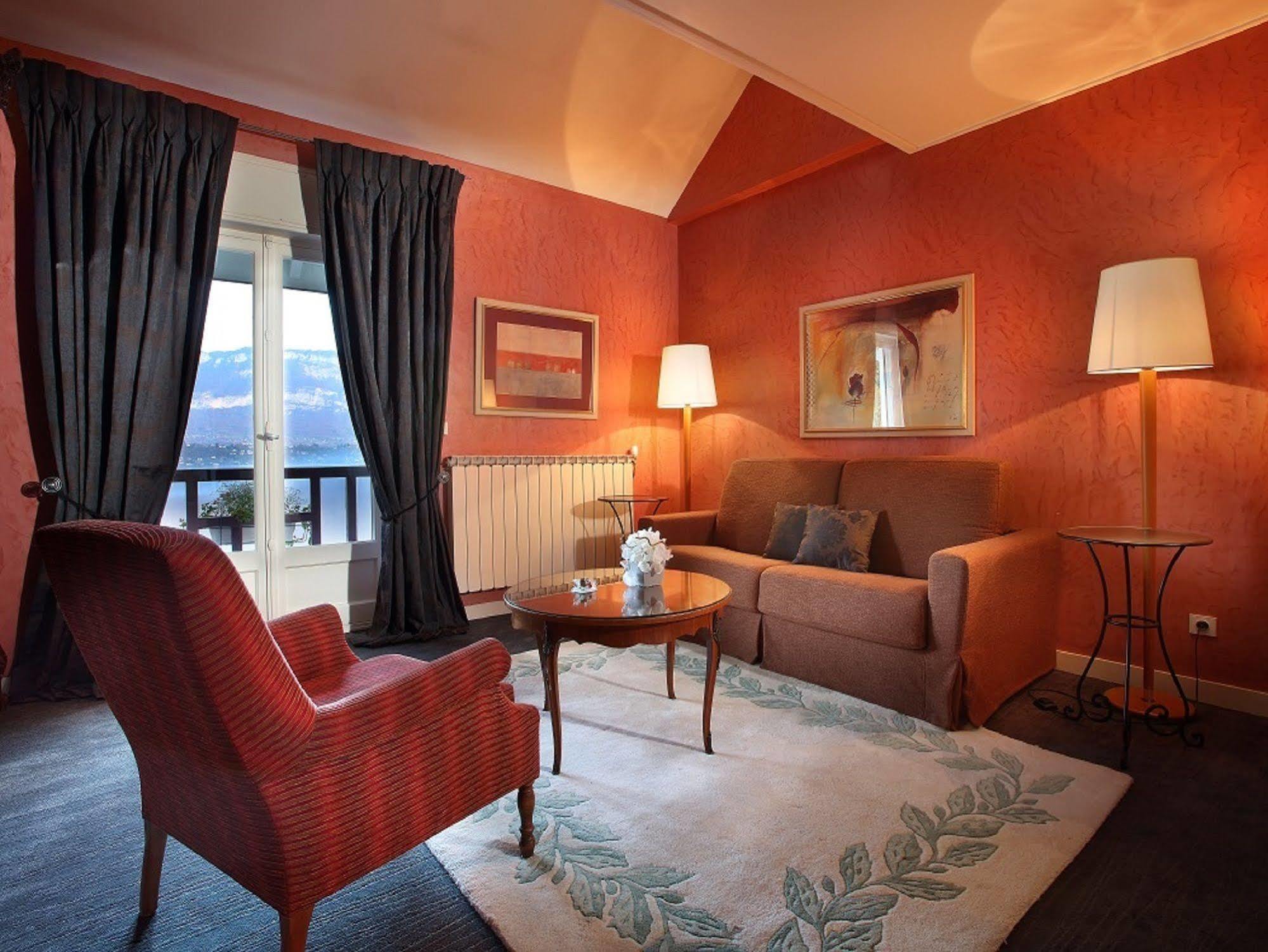 Hotel Ombremont Jean-Pierre Jacob Le Bourget-du-Lac Eksteriør billede